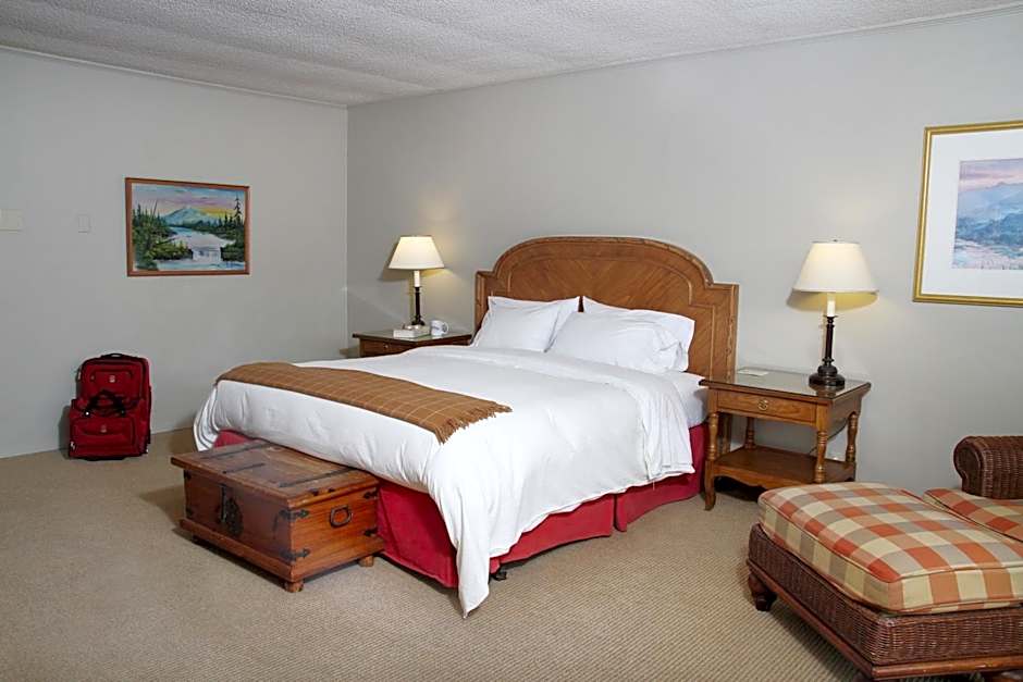 The Lodge at Riverside