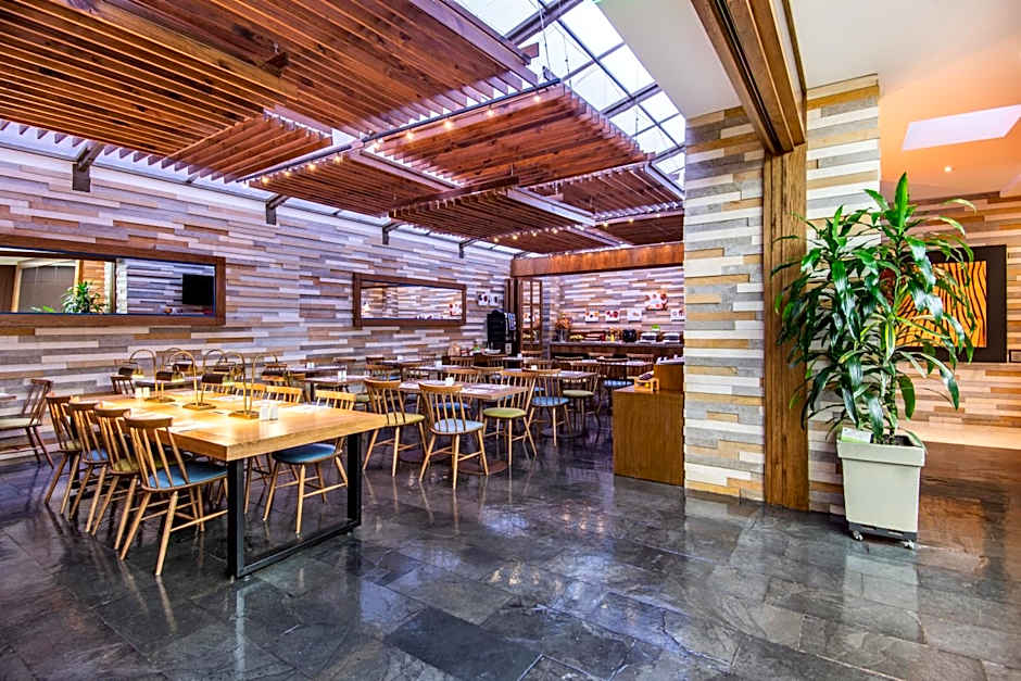 Hotel Holiday Inn Express Bogota By IHG
