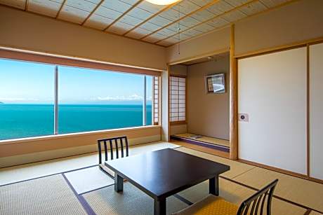Japanese-Style Twin Room - Breakfast Included