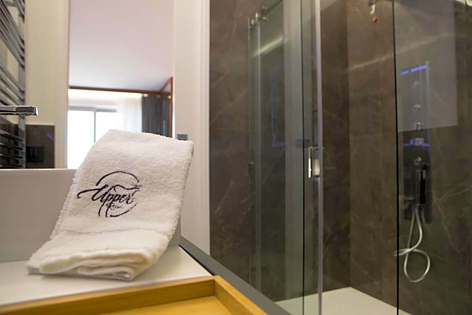 Upper - Boutique Hotel
