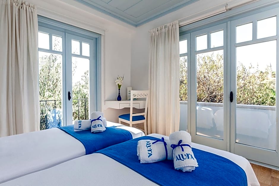 Alura Hotel