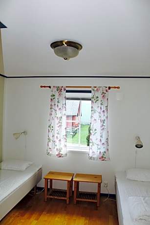 Comfort Twin Room (Private Toilet - Shared Shower)
