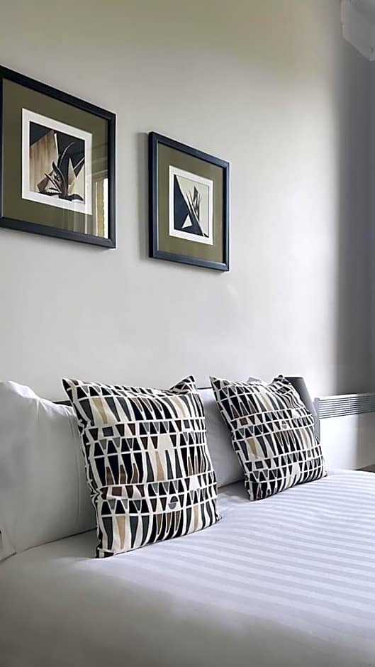 Orange Grove Hotel & Gardens