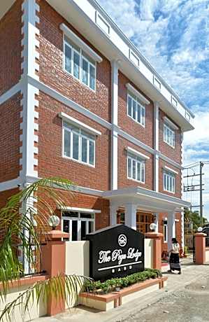 Deluxe Double or Twin Room with Balcony