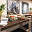Courtyard by Marriott Chicago Downtown/River North