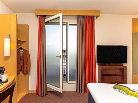 Panorama Double Room with Balcony