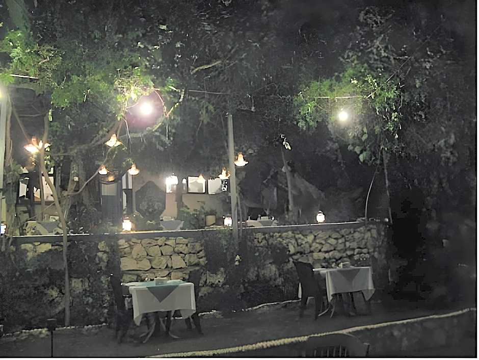 Sardunya Otel