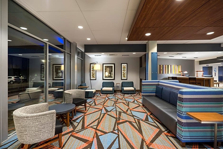 Holiday Inn Express & Suites Greenville SE - Simpsonville, an IHG Hotel
