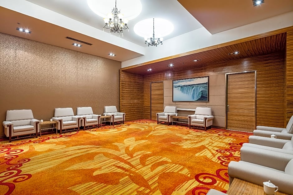 Rezen Hotel Tianjin Binhai