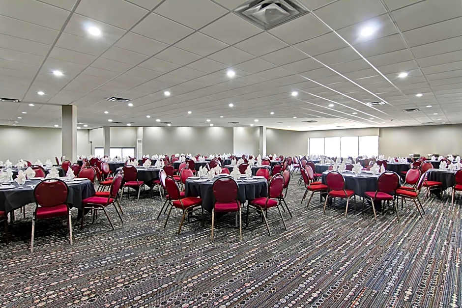 Radisson Hotel & Conference Centre West Edmonton