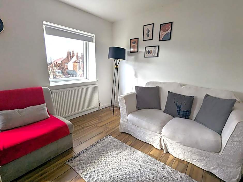 East Pallant Bed and Breakfast, Located in Large Georgian Townhouse in Central Chichester