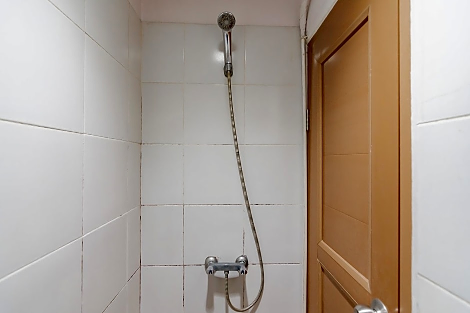 RedDoorz @ Komplek Pontianak Mall