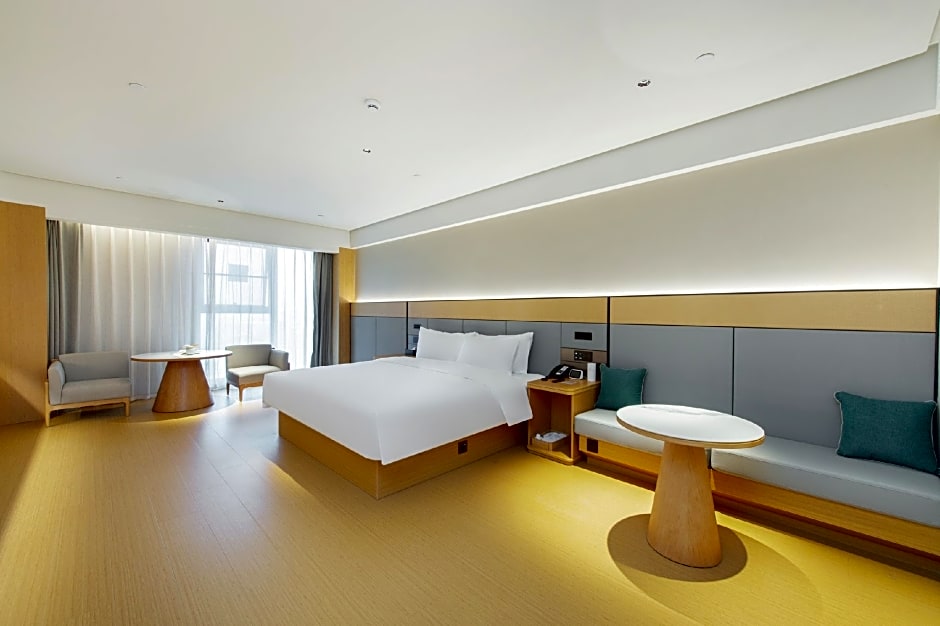JI Hotel Xiangyang Dongjin Minfa Century Plaza