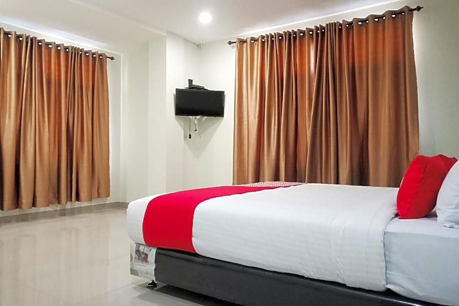 OYO 2382 Wisata Hotel