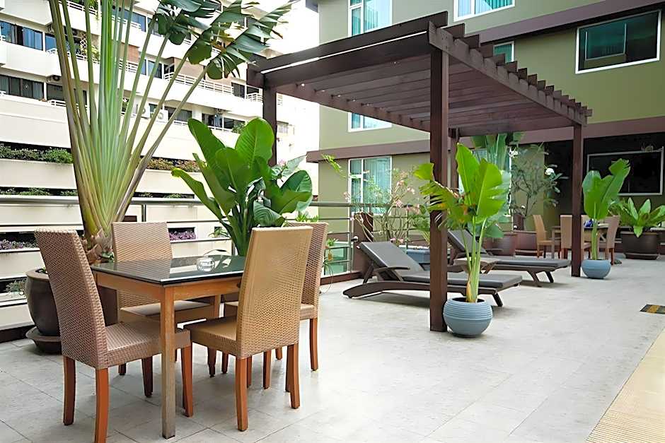 Dynasty Grande Hotel