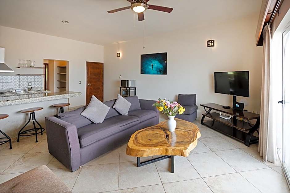 Hotel & Suites El Moro