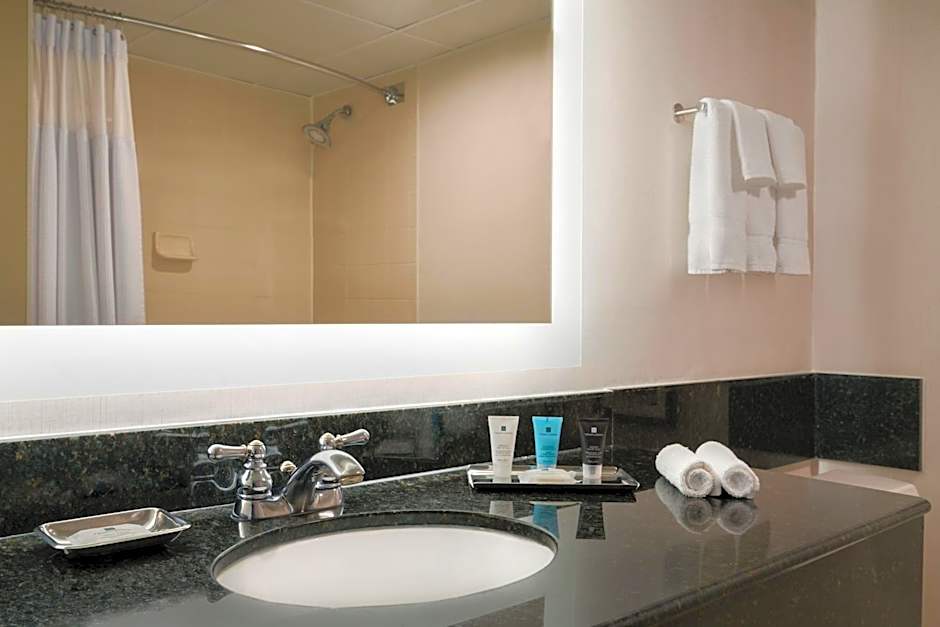Crowne Plaza Englewood By IHG