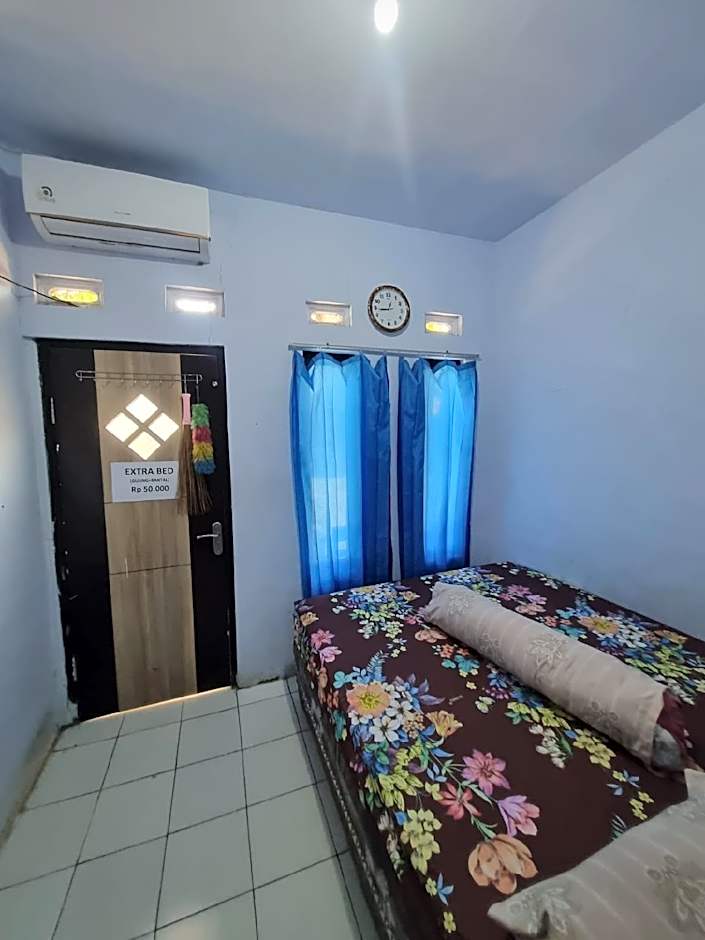 Hotel O New Asembagus 3