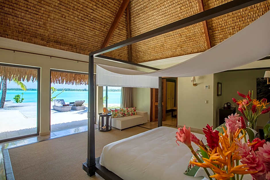 Photo 1 of 12 of Royal Villa 3 Bedroom 1 King Bed
