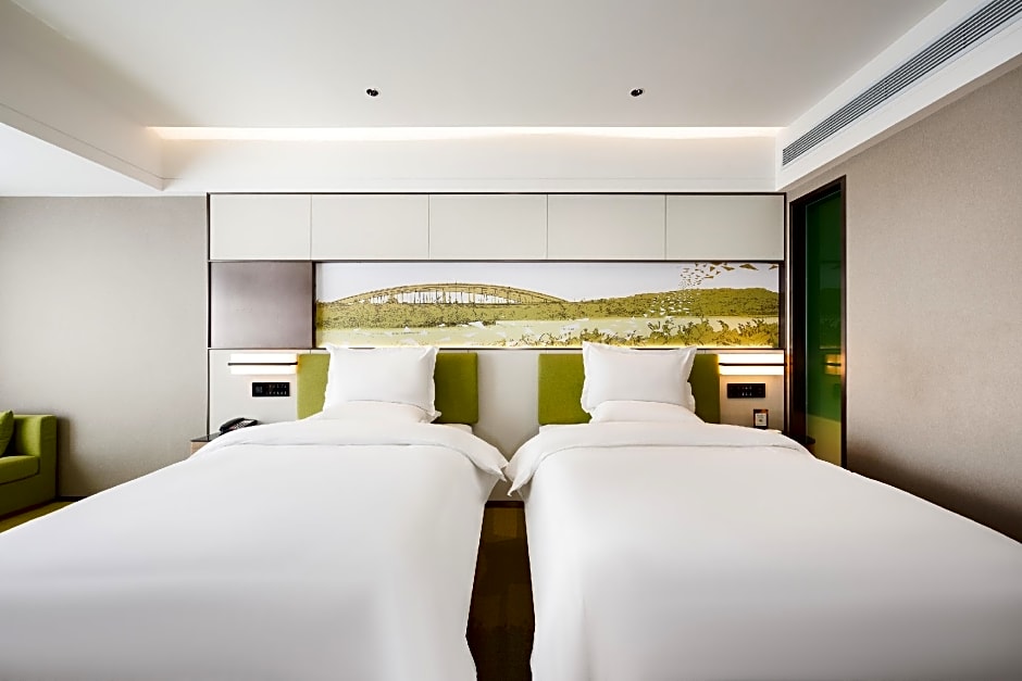 Grand Rezen Hotel Golmud