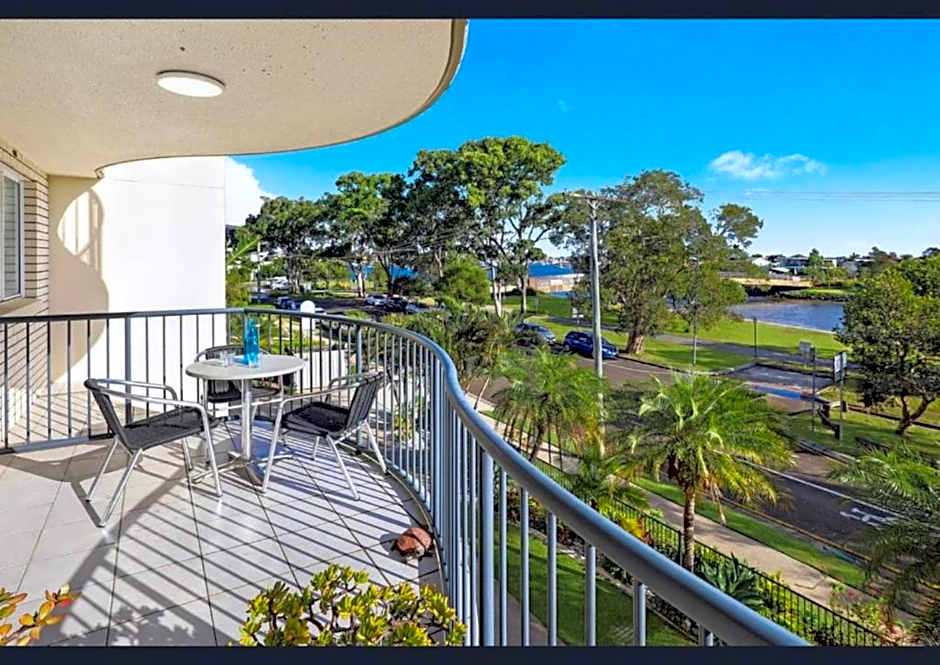 Excellsior Apartments