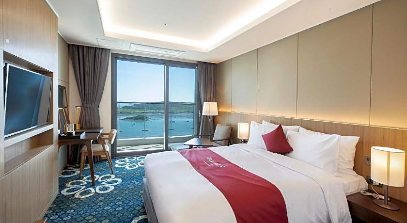 Ramada Plaza by Wyndham Dolsan Yeosu