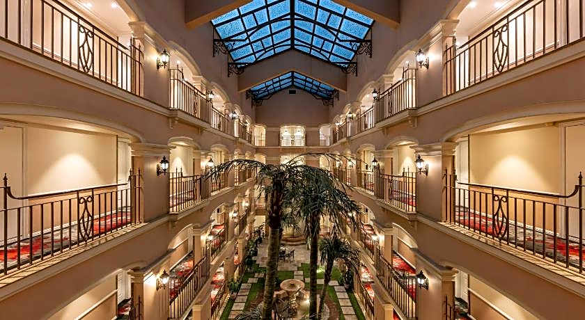 Hotel Tuli Imperial