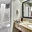 Quality Inn - White House