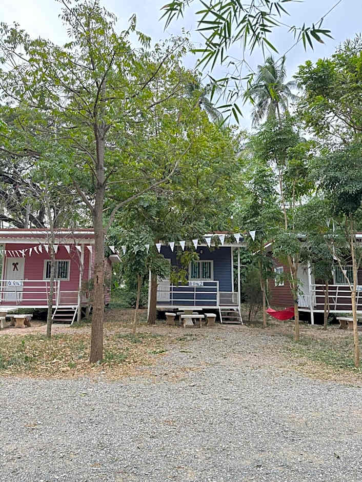 NP โฮมสเตย์ นอนเต็นท์ติดแอร์