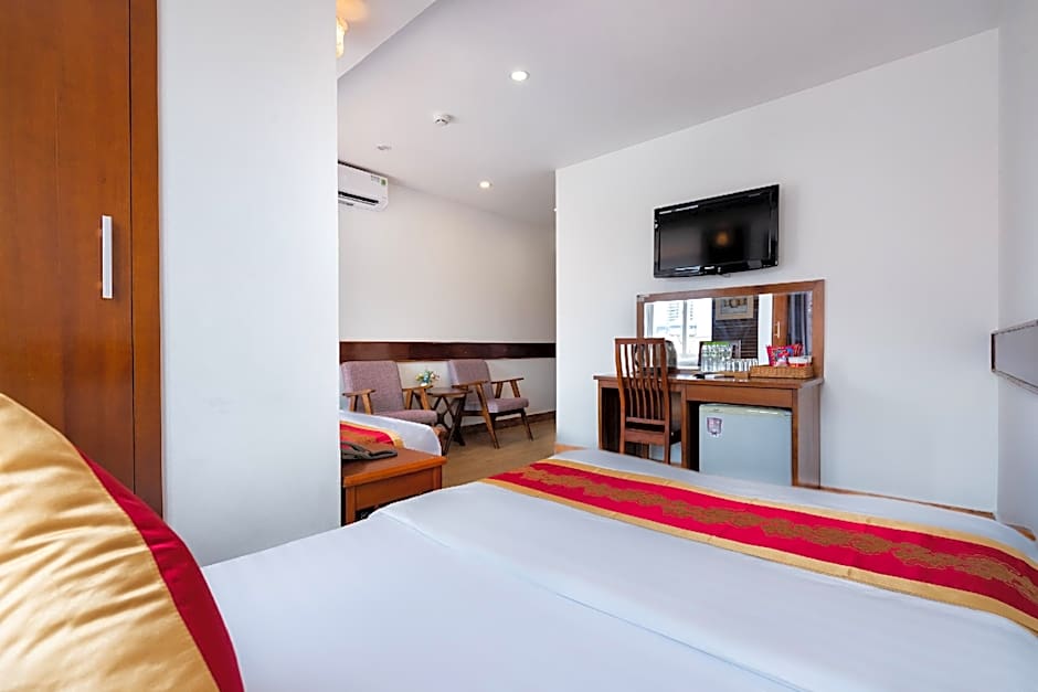 King Hotel Saigon Airport