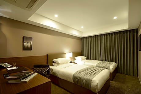 BUSINESS, DOUBLE BED