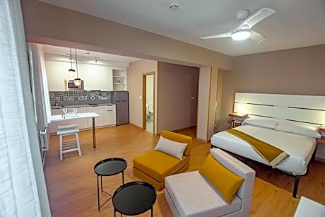 Premier Studio
