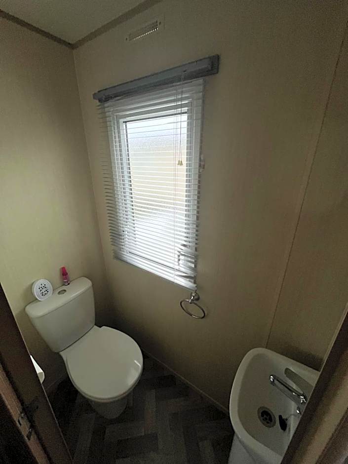 Golden Sands Mablethorpe 8 Birth Caravan