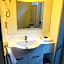 Gateway International Motel