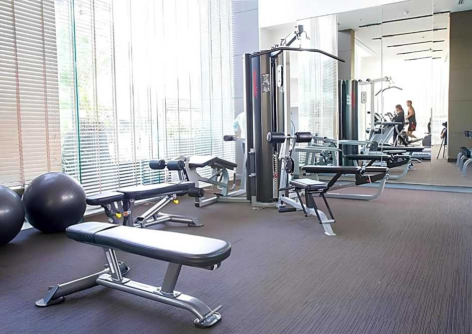 Sea View Spacious Condo At Pattaya