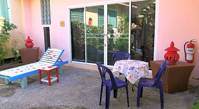 Pandora Lifestyle Hotel
