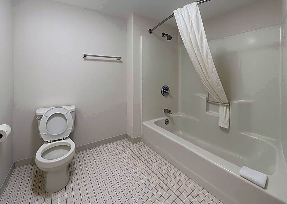 Great Lakes Inn Mackinaw City