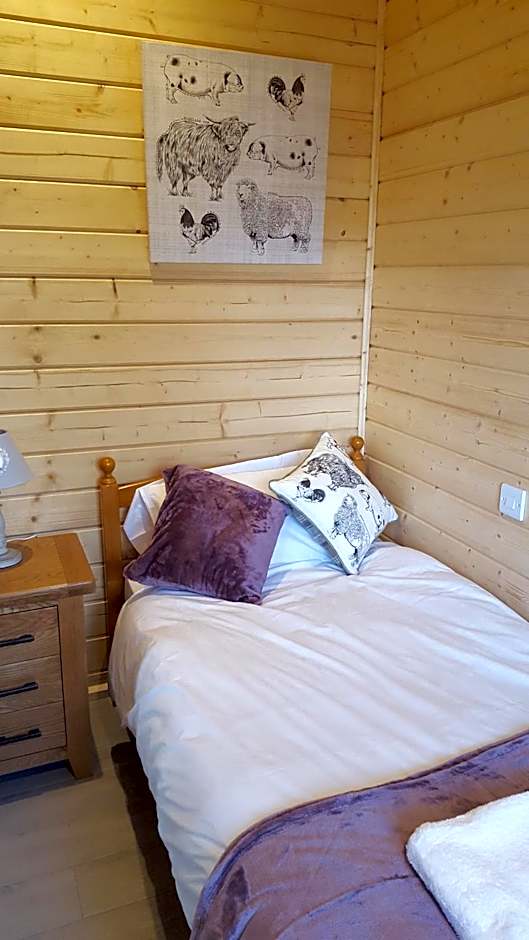 Ruth's Retreat Country Retreat with private hot tub