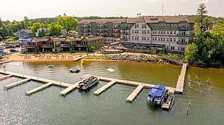 King Lakeview with Balcony