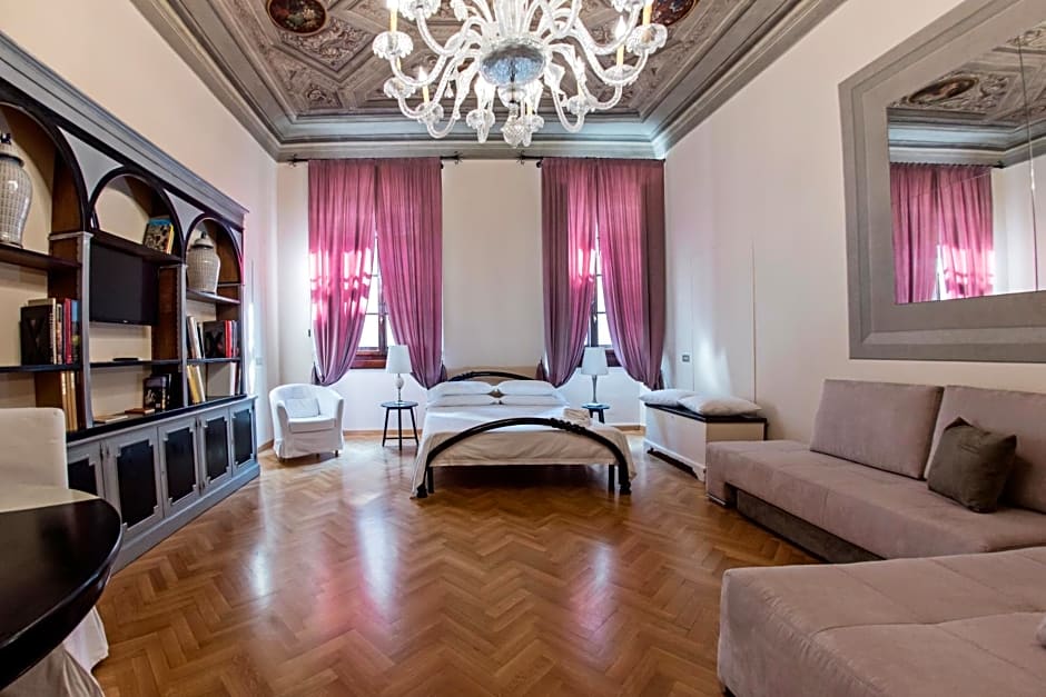 N4U Guest House Florence