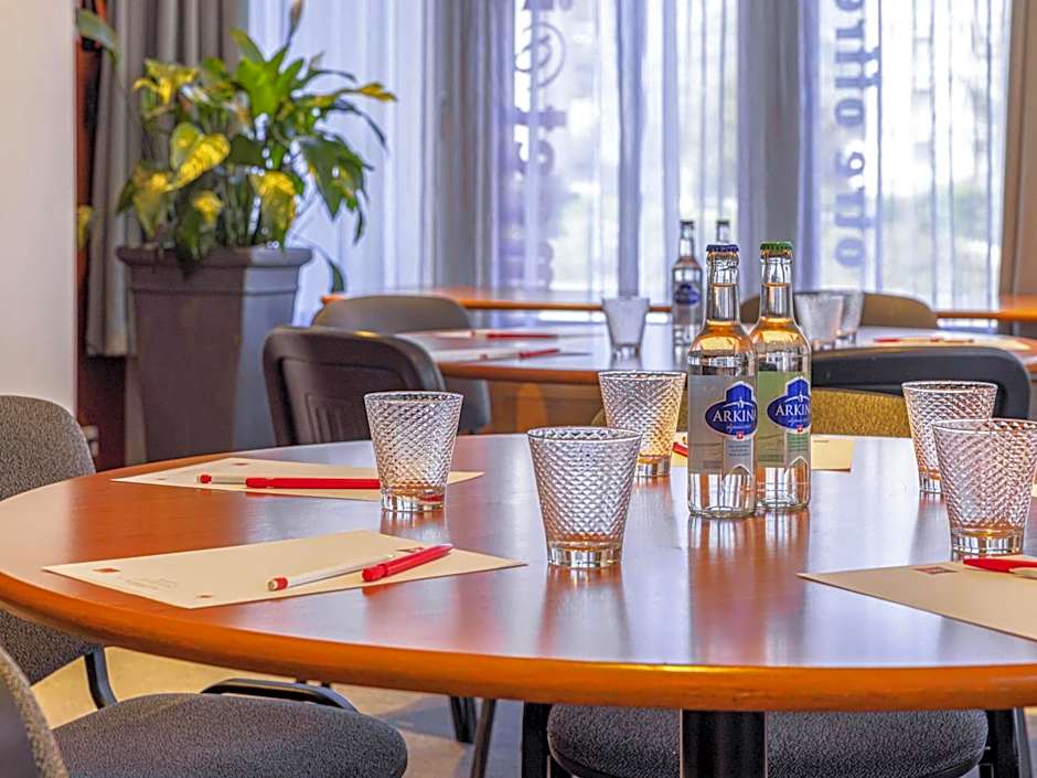 ibis Sion Hotel