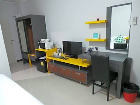 Deluxe King Studio