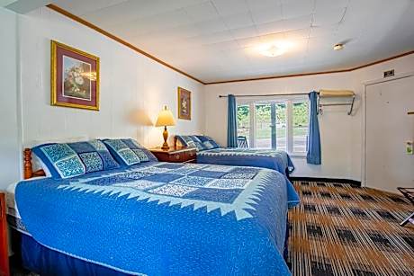 Queen Room with Two Queen Beds