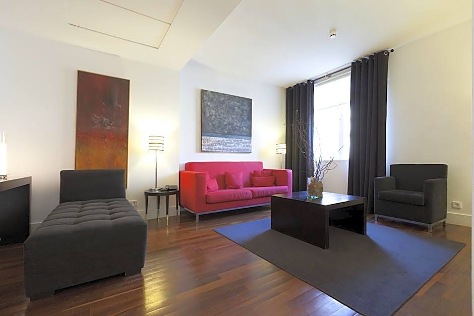 Quatro Puerta Del Sol