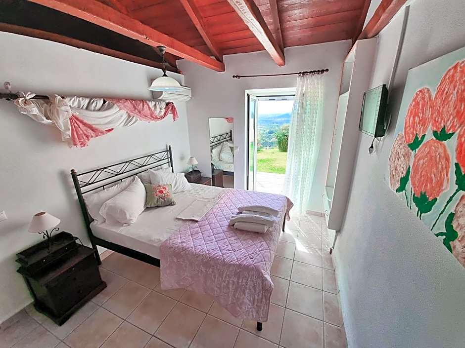 Forestata Village