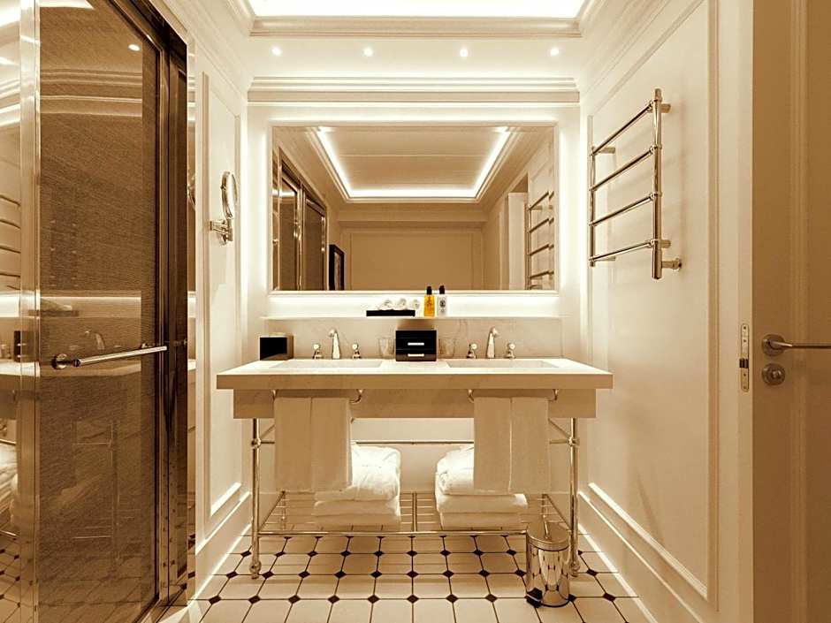 Sofitel Barcelona Skipper