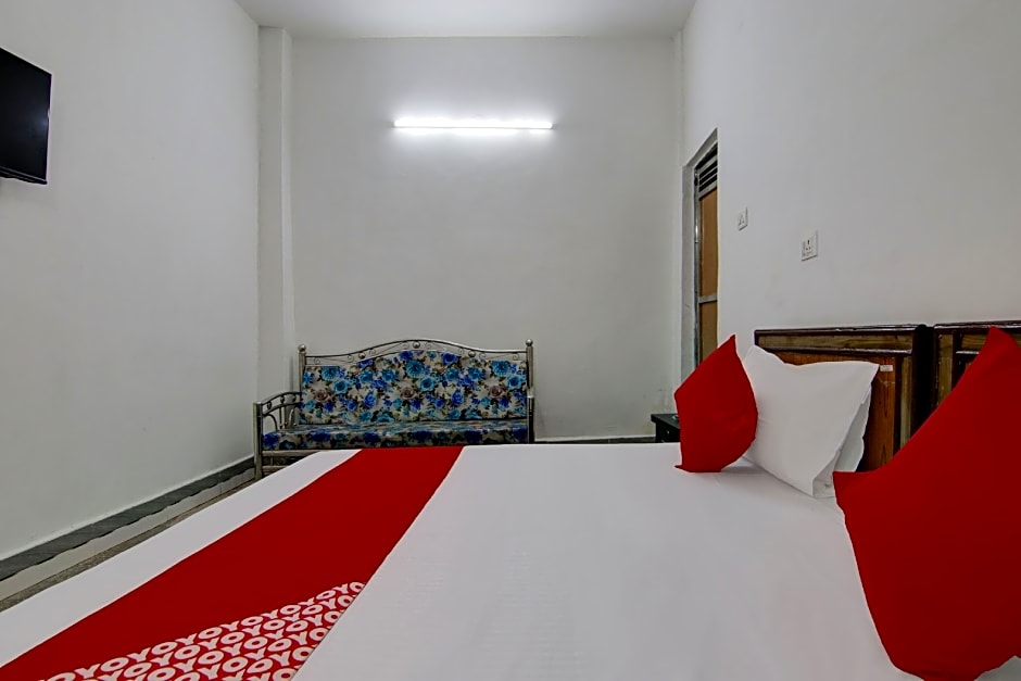 Hotel O R S Guest House