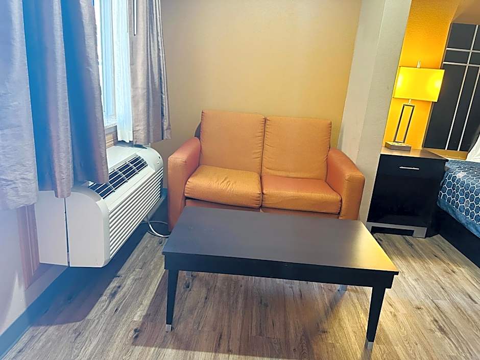 Executive Inn & Suites