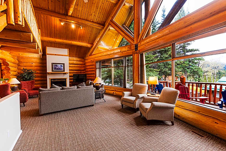 Overlander Mountain Lodge