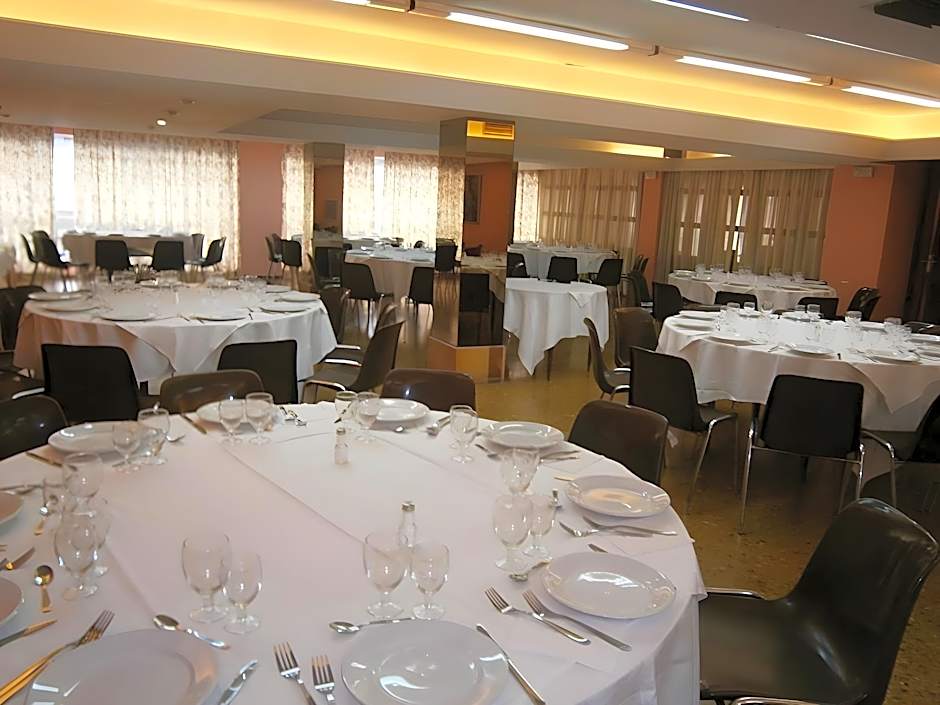 Photo 1 of 32 of Hotel Goya